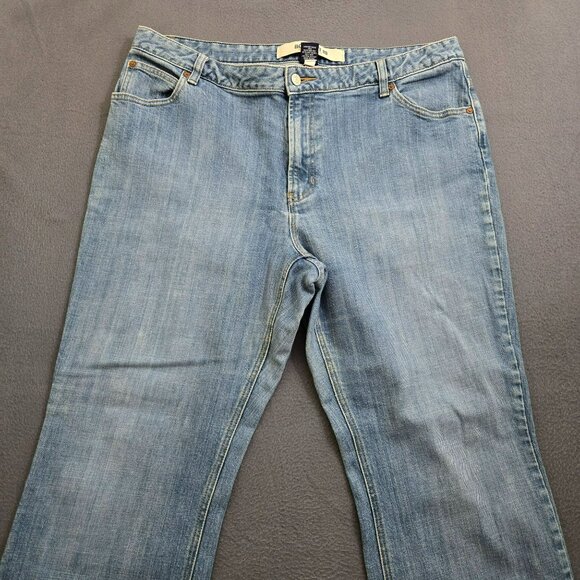 VTG Gap Women 18A High Rise Boot Cut Jeans Light Wash Denim - Picture 3 of 11